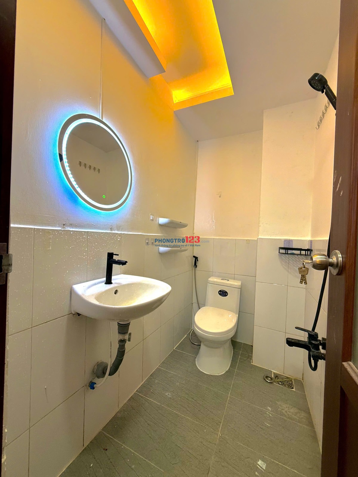 Studio cửa sổ lớn full nội thất gần cách mạng tháng 8. Ngã tư bảy hiên quận tân bình