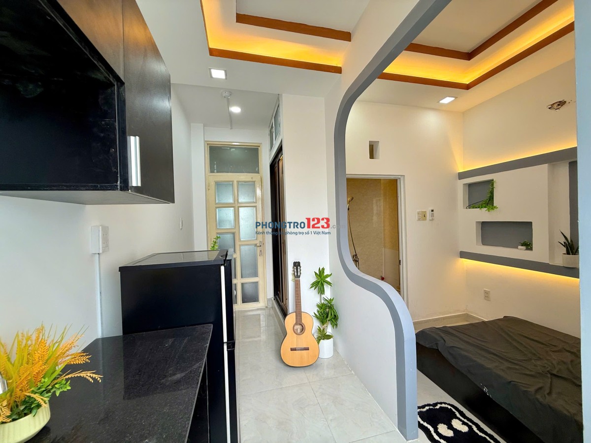 Studio cửa sổ lớn full nội thất gần cách mạng tháng 8. Ngã tư bảy hiên quận tân bình