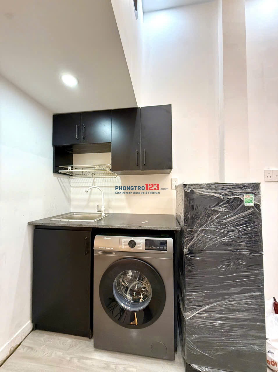 Studio cửa sổ lớn full nội thất gần cách mạng tháng 8. Ngã tư bảy hiên quận tân bình