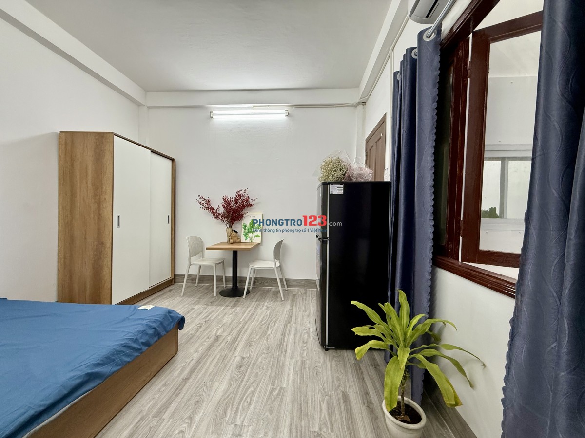 Chính chủ- CHDV 100% mới đẹp- Bàu Cát 5-Tân Bình-ngay chợ, công viên Bàu Cát, Nguyễn Hồng Đào