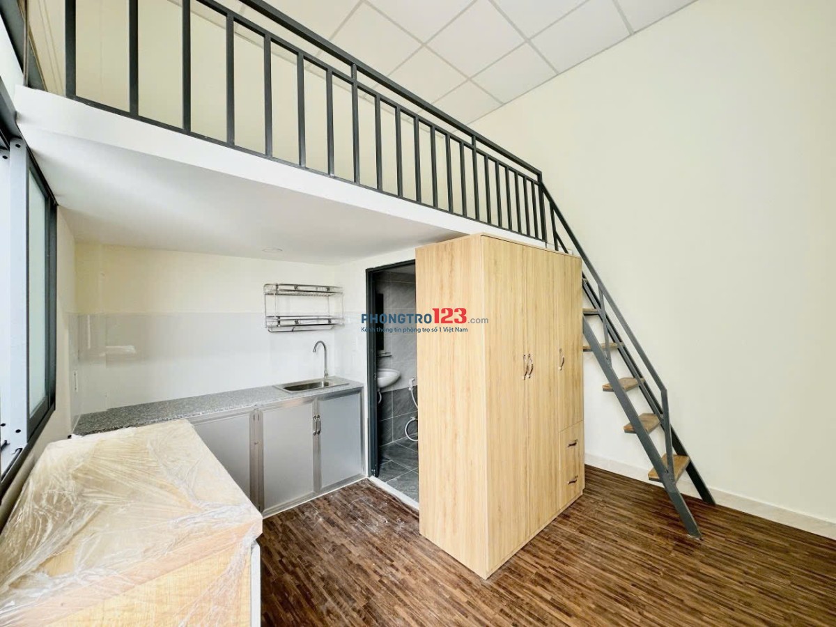 Duolex Ở 4NG - 4xe Gác Cao Đứng Được Đặc Biệt Khu này Hẻm Rộng Xe Hơi Vô Được