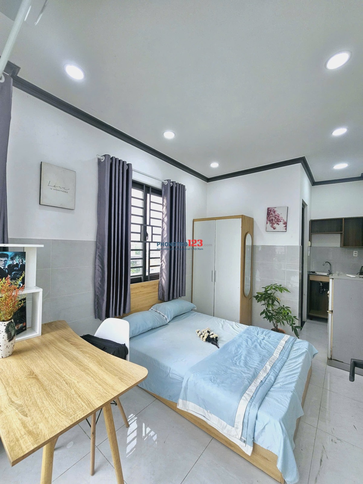 CHO THUÊ CĂN HỘ DỊCH VỤ FULL NỘI THẤT BAN CÔNG LỚN Ở HOA ĐÀO GẦN NGUYỄN CÔNG HOAN,TRƯỜNG SA,QUẬN 1….