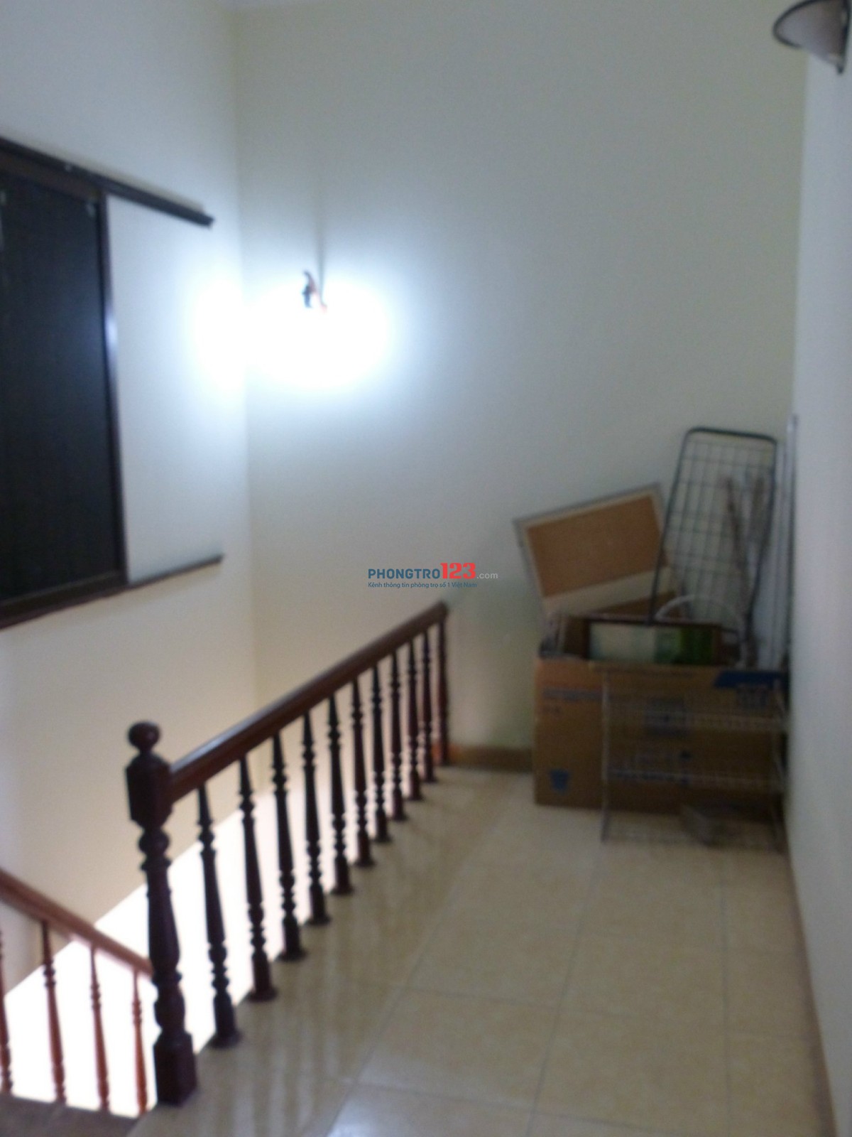 Cho thuê căn hộ tầng 4, khu tập thể Nguyễn Công Trứ, Phường Hai Bà Trưng, Hà Nội