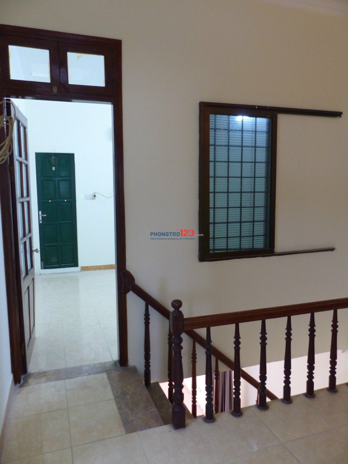 Cho thuê căn hộ tầng 4, khu tập thể Nguyễn Công Trứ, Phường Hai Bà Trưng, Hà Nội