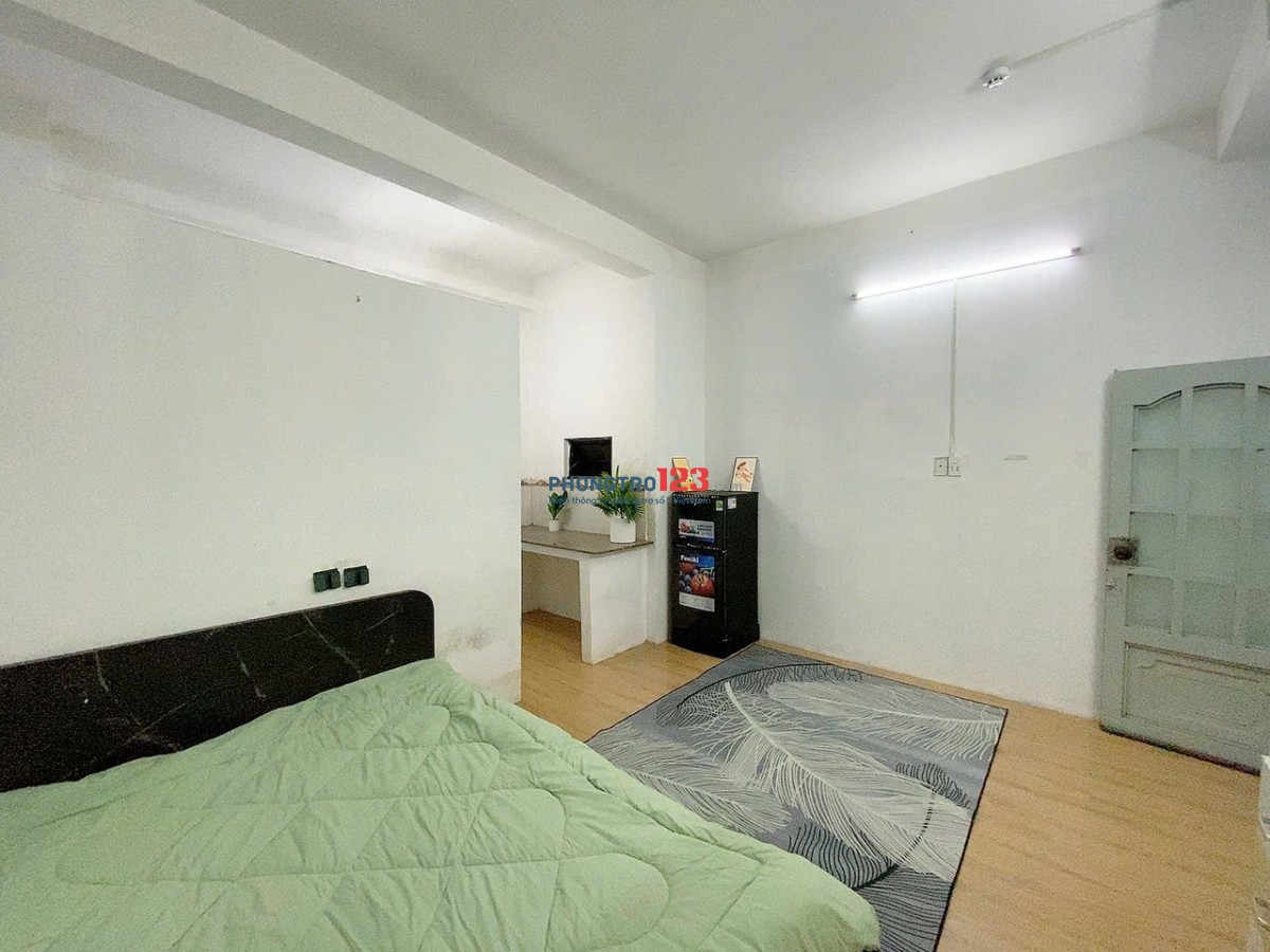 PHÒNG RỘNG FULL NỘI THẤT ĐƯỜNG LÊ ĐÌNH CẨN