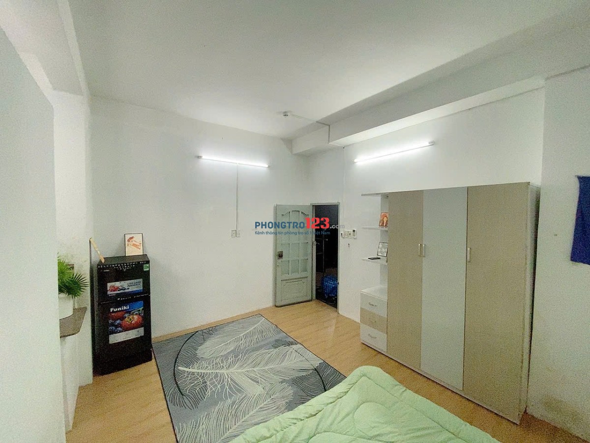 PHÒNG RỘNG FULL NỘI THẤT ĐƯỜNG LÊ ĐÌNH CẨN