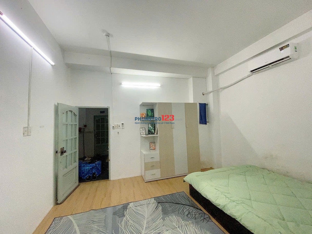 PHÒNG RỘNG FULL NỘI THẤT ĐƯỜNG LÊ ĐÌNH CẨN