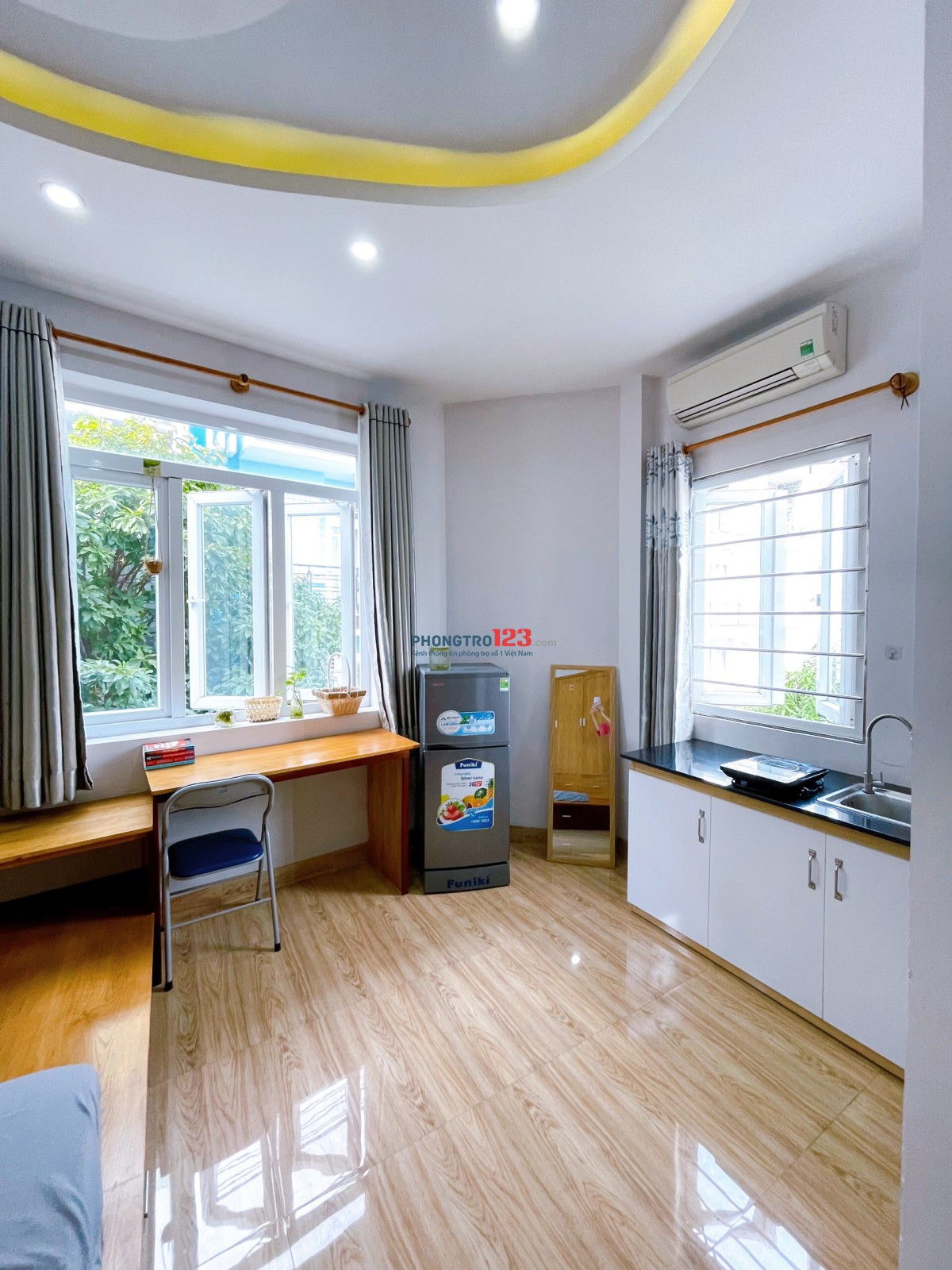 CHO THUÊ CHDV 40m2 FULL NỘI THẤT BAN CÔNG Ở ĐƯỜNG NGUYỄN GIA TRÍ Q.BÌNH THẠNH