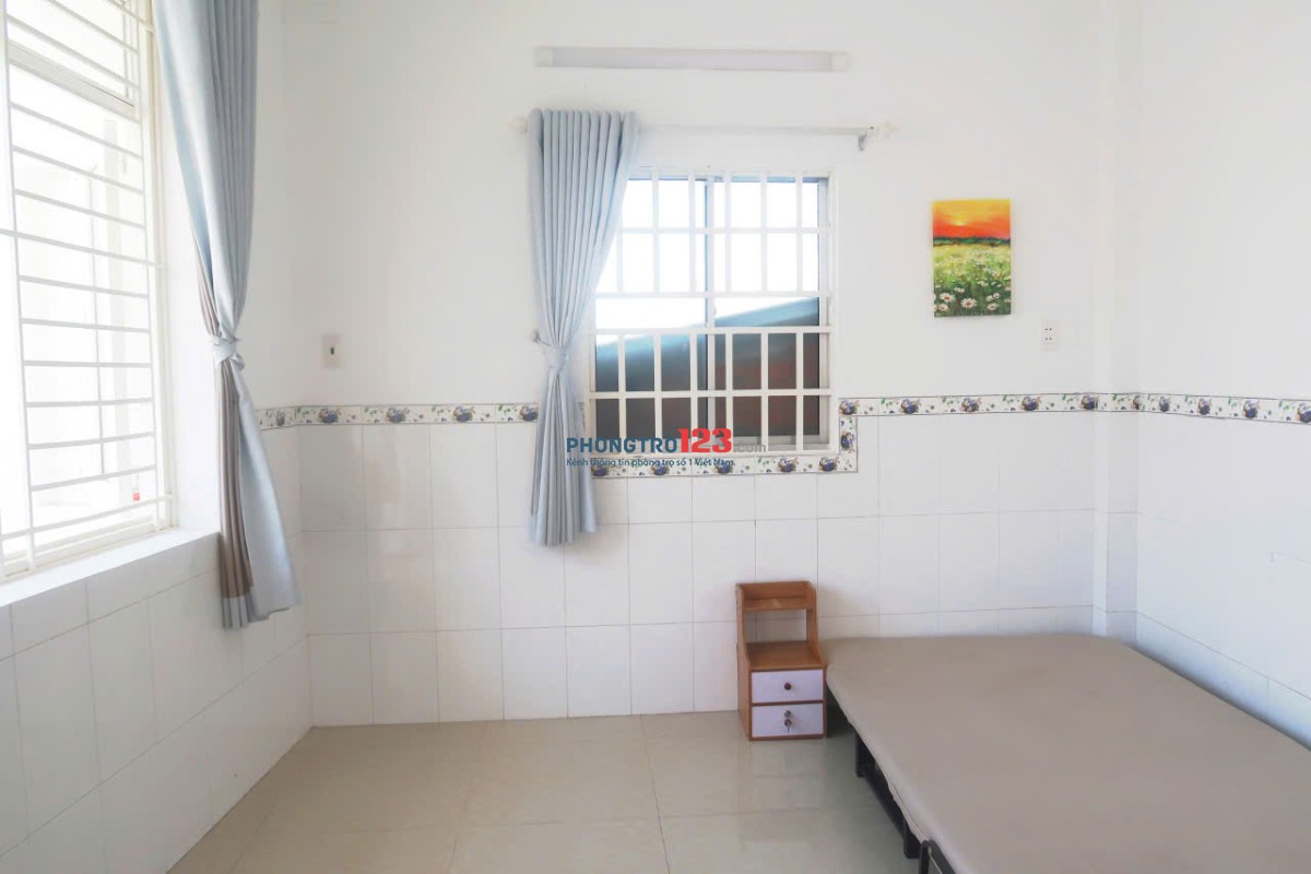 Phòng trọ mới, Full nội thất, ban công rộng, Q11 – Chỉ cho NỮ thuê, ưu tiên NVVP – Giá tốt 5.5tr!