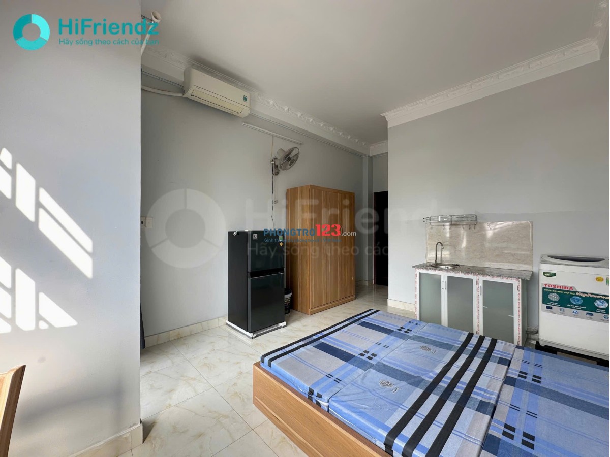 Cho thuê phòng full nội thất máy giặt riêng, Ban công view thoáng, ngay Gần Cầu SG