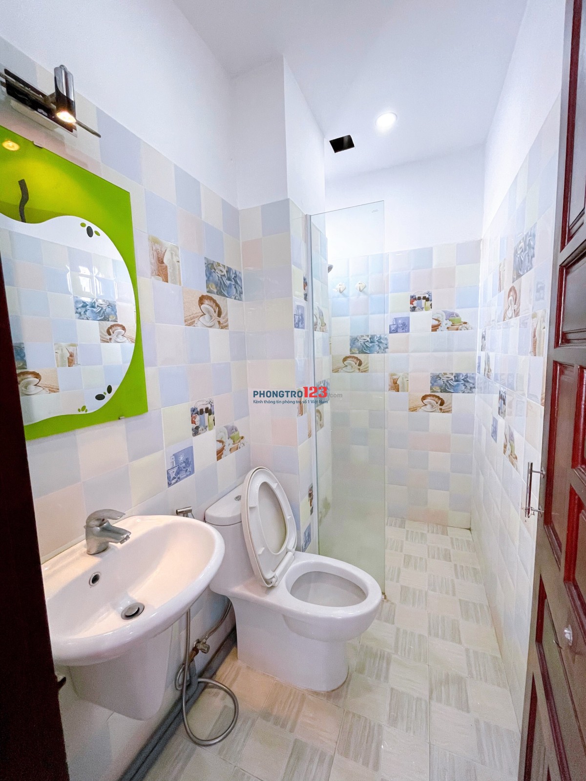 CHO THUÊ CHDV 40m2 FULL NỘI THẤT BAN CÔNG Ở ĐƯỜNG NGUYỄN GIA TRÍ Q.BÌNH THẠNH