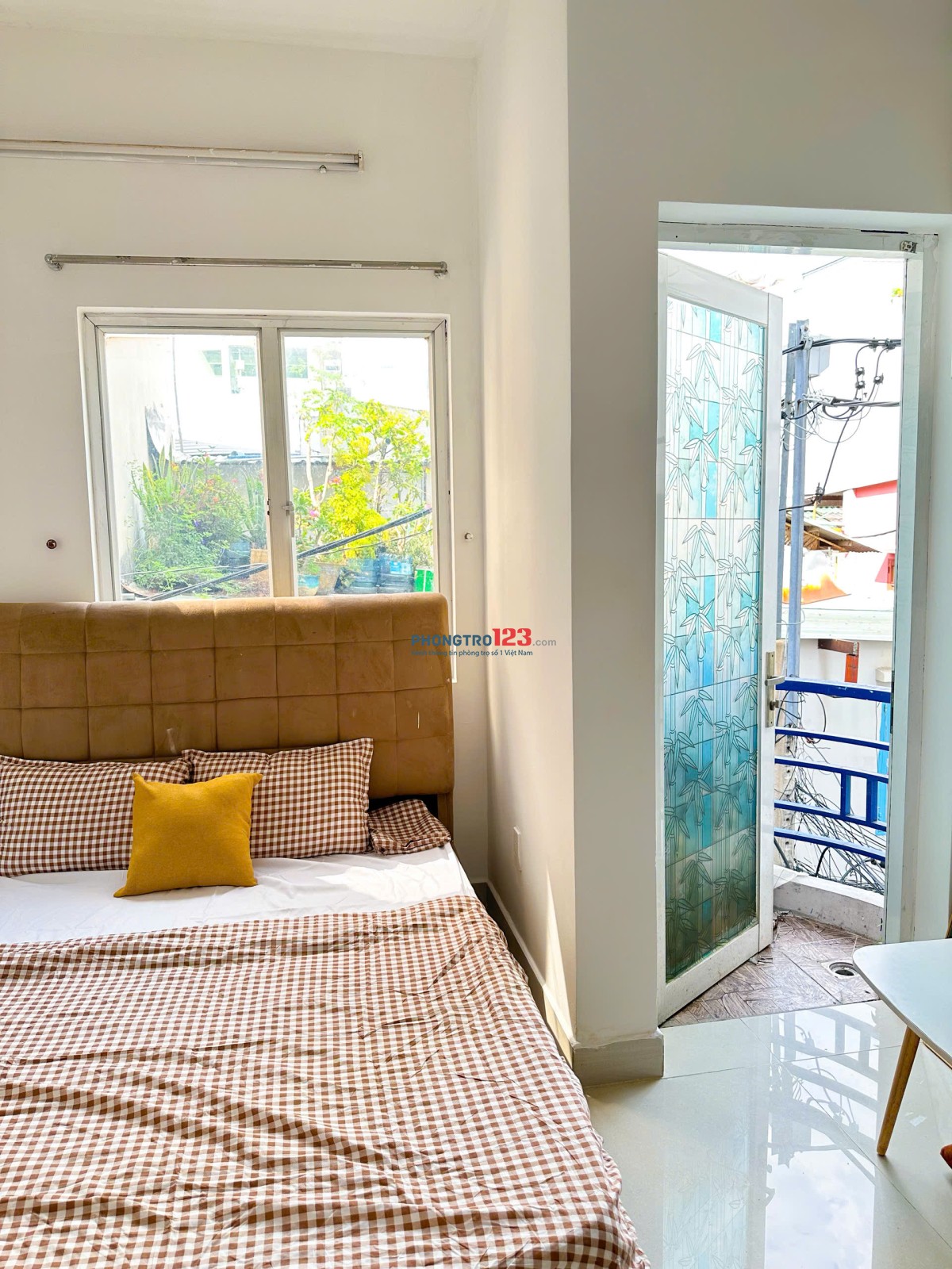  Phòng Trọ Có Ban Công - Full Nội Thất - Ngay Cầu Kiệu - Chợ Tân Định - Đại Học Kinh Tế