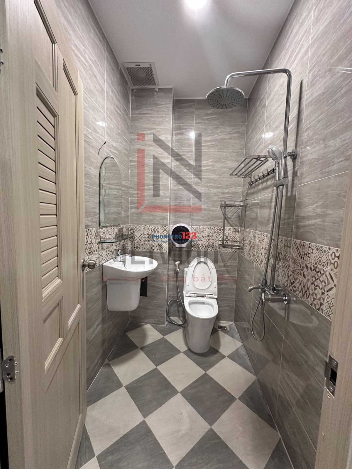 KTX cao cấp giá chỉ từ 1tr2/tháng