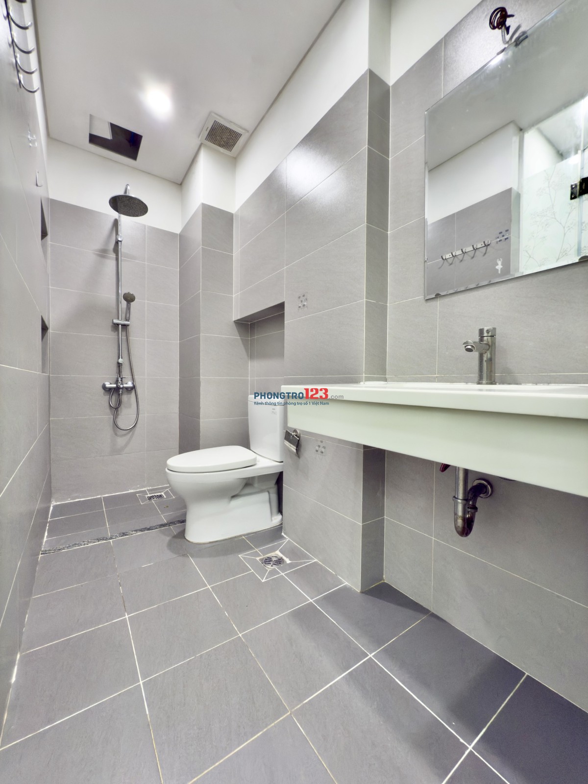 CĂN HỘ STUDIO FULL NỘI THẤT – CỬA SỔ TRỜI – MÁY GIẶT RIÊNG – THANG MÁY – AN NINH 24/7 - GẦN Q3 - QTB