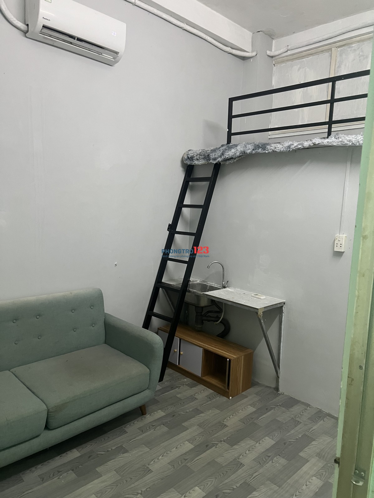 Phòng Trọ Máy Lạnh Giá Rẻ Ngay Trung Tâm Tp