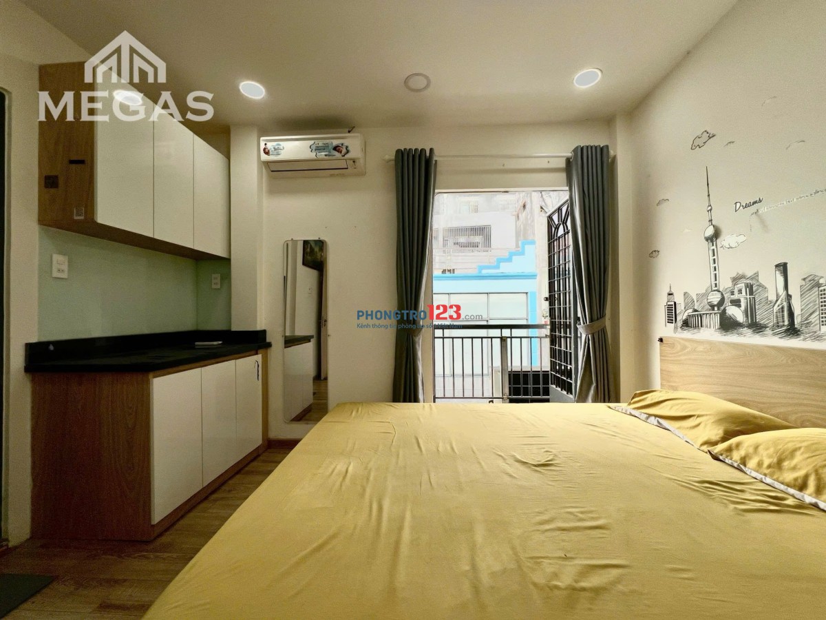 CHO THUÊ PHÒNG BAN CÔNG , GIÁ TỔT , 22m2 - NGAY HOÀNG SA Q3 - GẦN TOÀ NHÀ VIETTEL