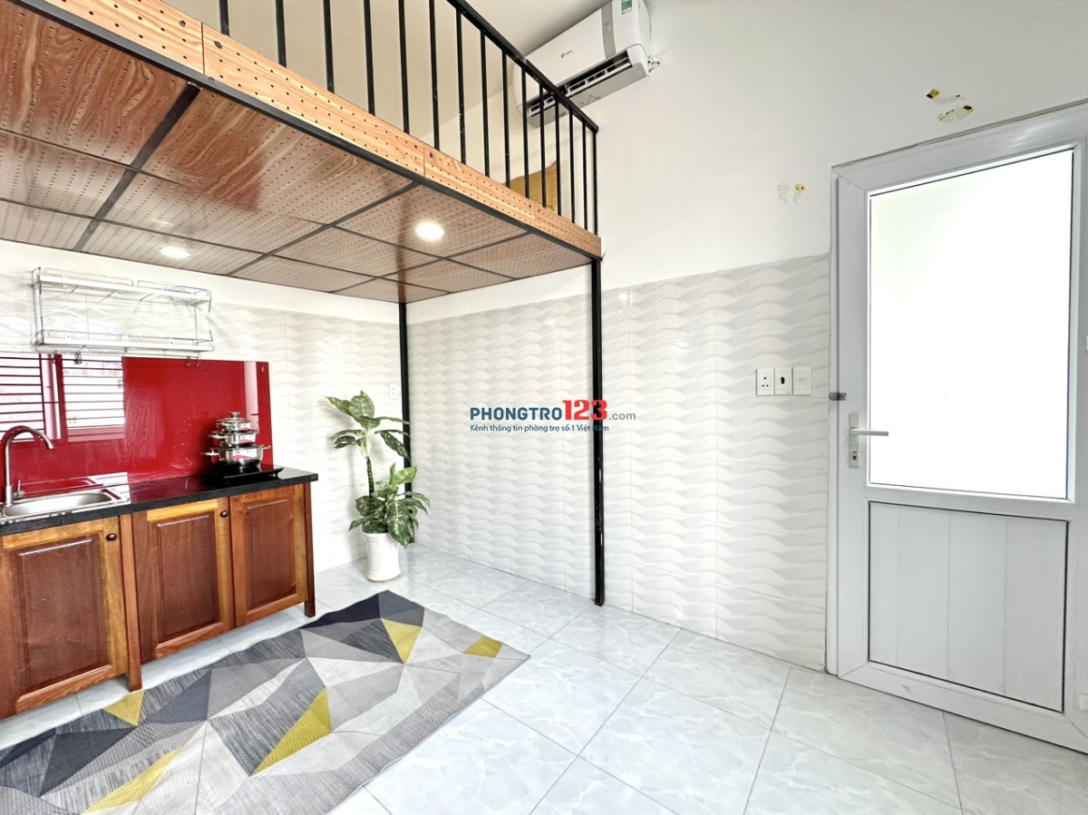 PHÒNG GÁC LỮNG BAN CÔNG 25m2 FULL TIỆN NGHI LÝ THƯỜNG KIỆT NGAY LỮ GIA