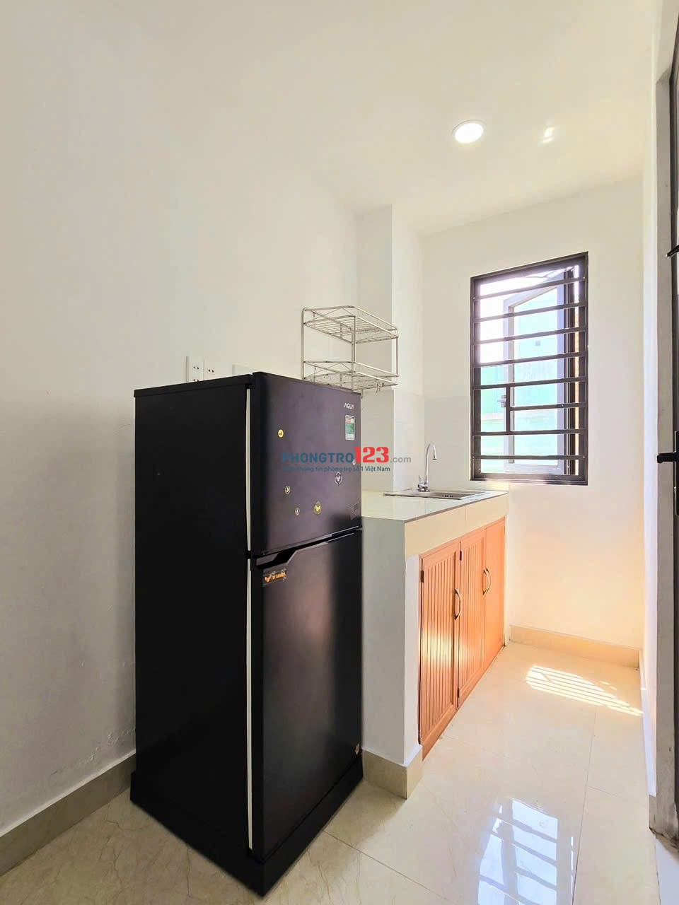 CĂN HỘ STUDIO FULL NỘI THẤT - THANG MÁY - CỬA SỔ TRỜI