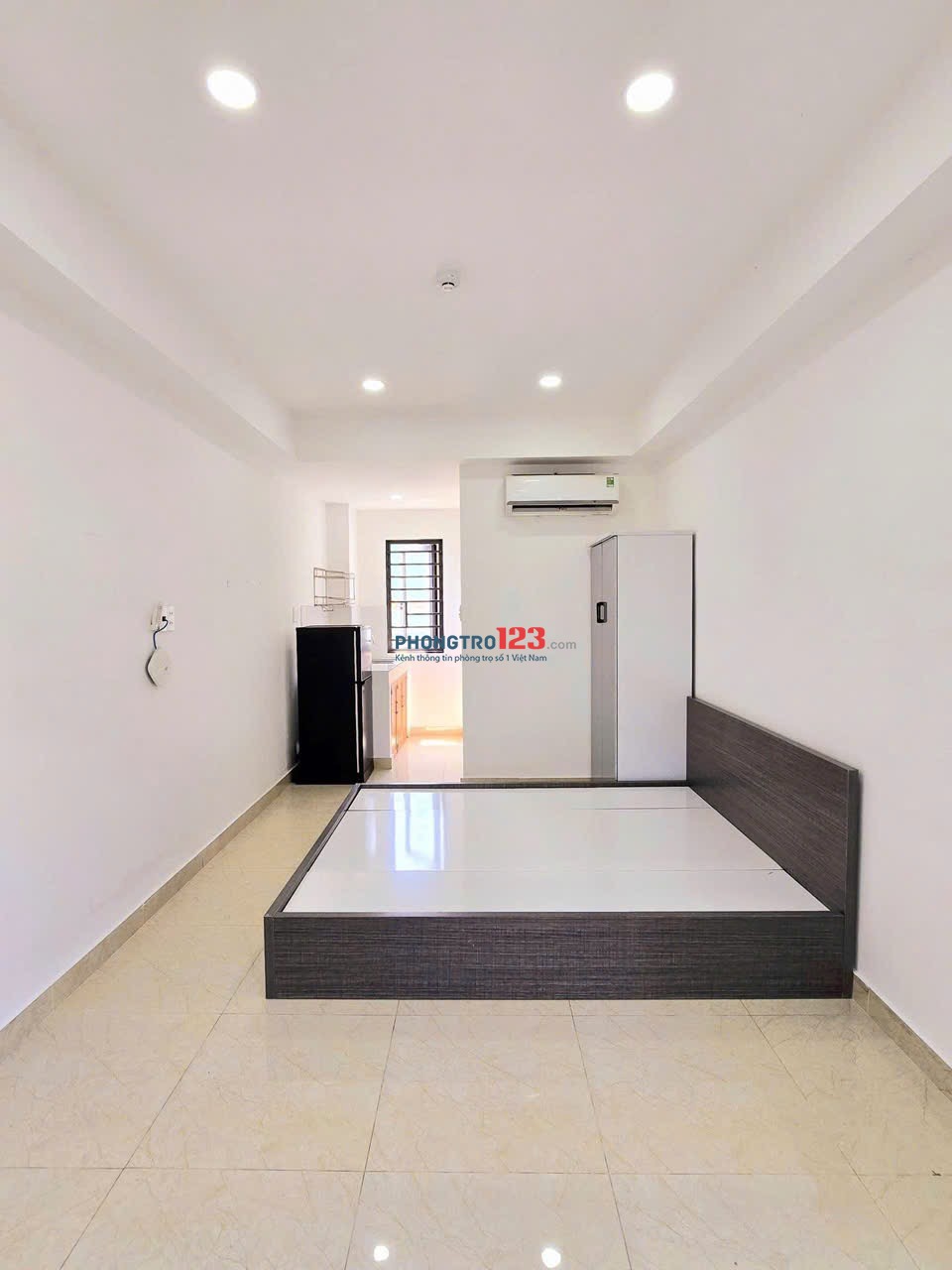 CĂN HỘ STUDIO FULL NỘI THẤT - THANG MÁY - CỬA SỔ TRỜI