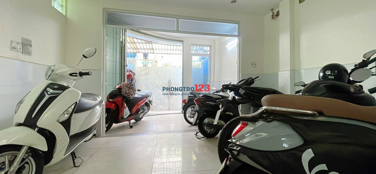 Chính chủ cho thuê phòng 35m2 đủ tiện nghi gần chợ bà chiểu giá rẻ