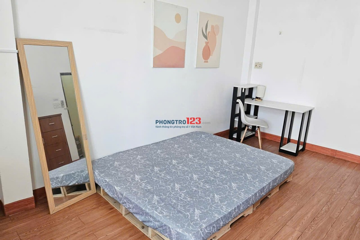 Cho Thuê Phòng Cửa Sổ Trời - Full Nội Thất - Thoáng Mát - Ngay Chợ Hoàng Hoa Thám