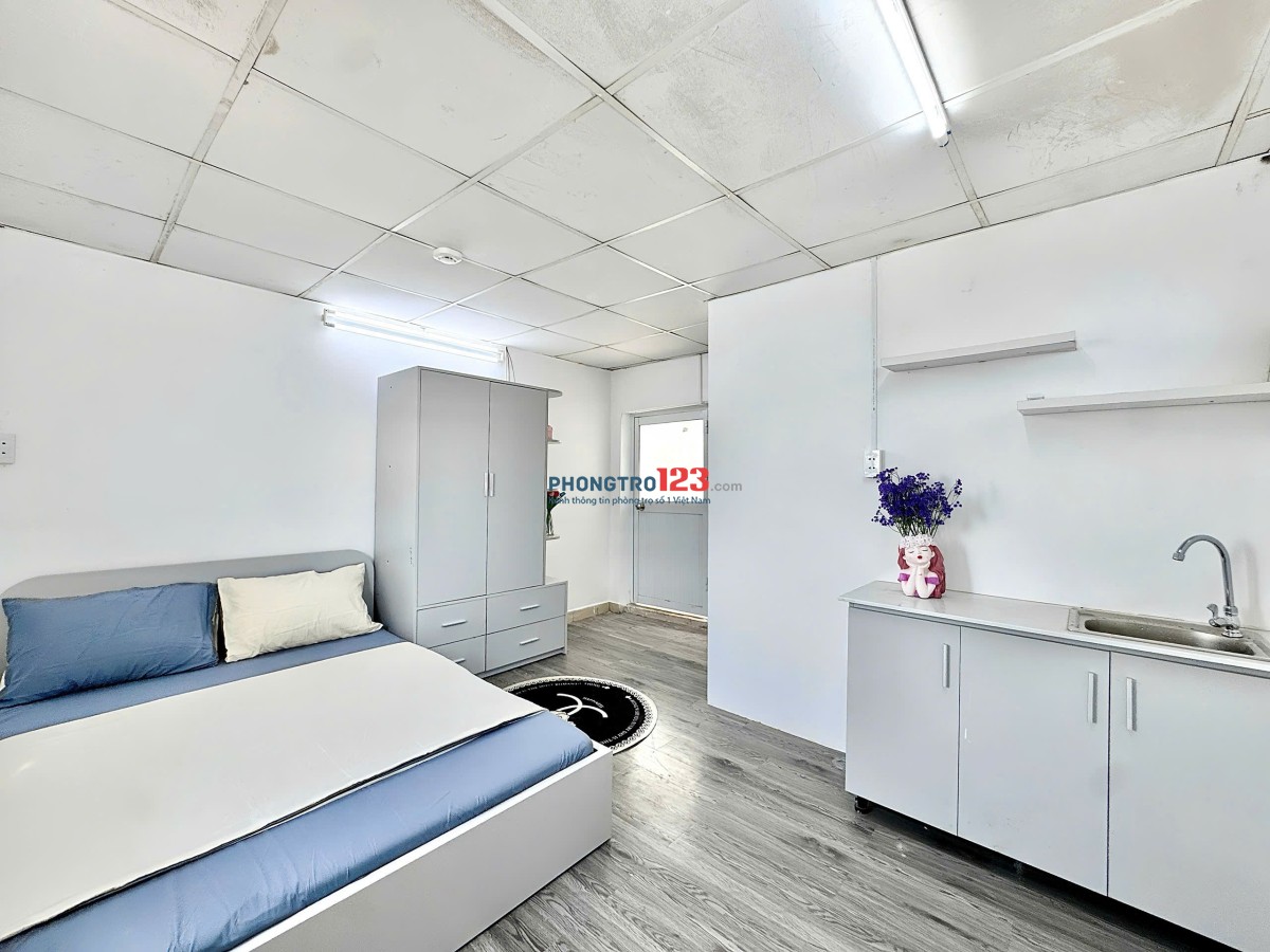 Cho Thuê Phòng Cửa Sổ Trời - Mới 100% - Nội Thất Cơ Bản - Ngay Chợ Bà Chiểu - Mặt Tiền Vũ Tùng