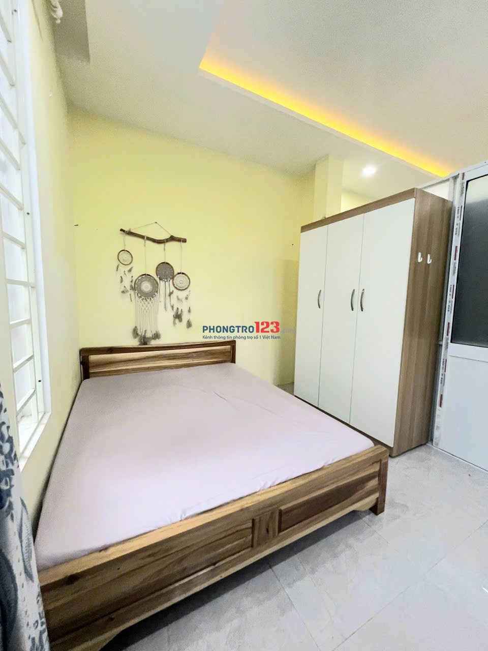 CHO THUÊ CĂN HỘ - 2PN CỬA SỔ LỚN, MÁY GIẶT RIÊNG, NGAY KHU ẨM THỰC PHAN XÍCH LONG