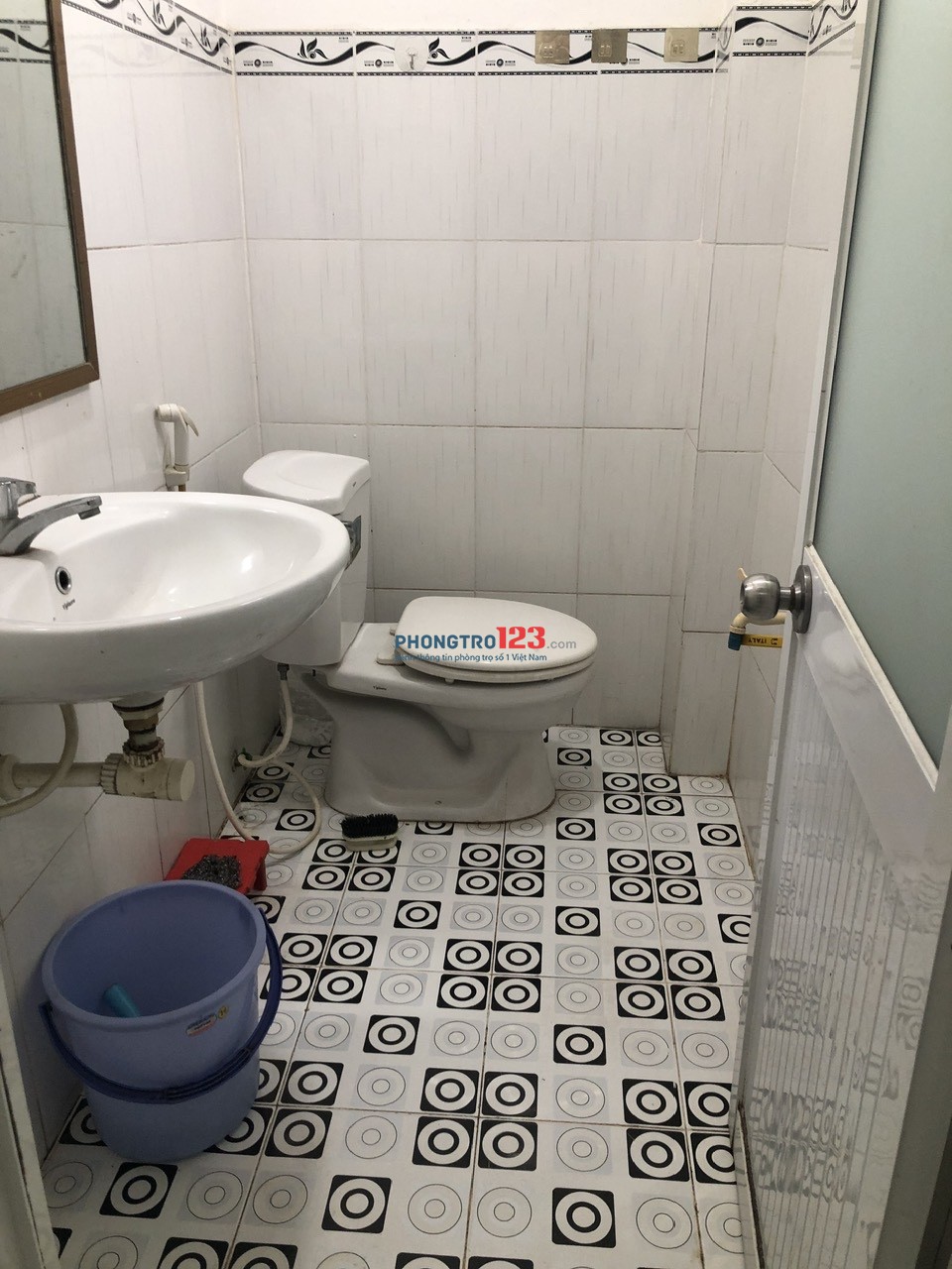 PHÒNG TRỌ SAU LƯNG SIÊU THỊ EMART, GÒ VẤP