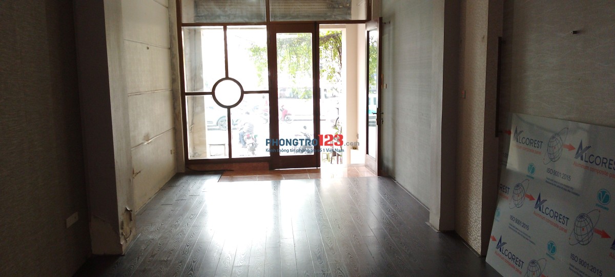 Chính chủ cho thuê mặt bằng 30m² tầng 1 mặt đường Hoàng Hoa Thám