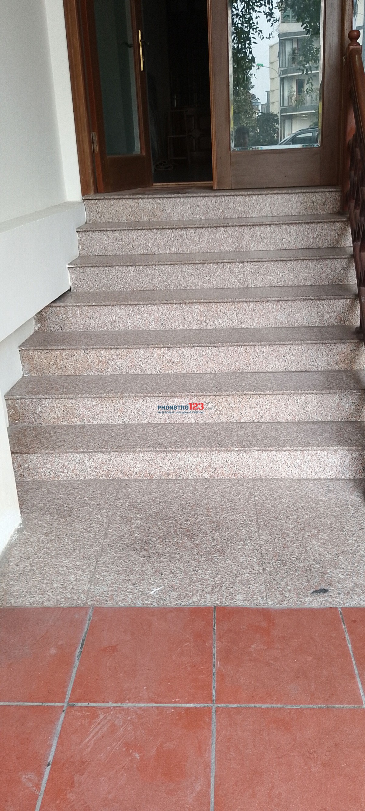 Chính chủ cho thuê mặt bằng 30m² tầng 1 mặt đường Hoàng Hoa Thám