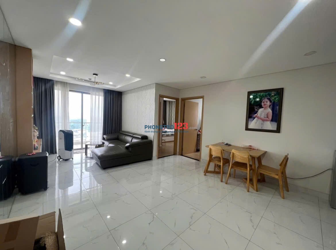 Căn góc, 3PN, 2WC, C/c Babylon, Âu Cơ, TP, 110m2, Nội thất, 15tr/tháng.