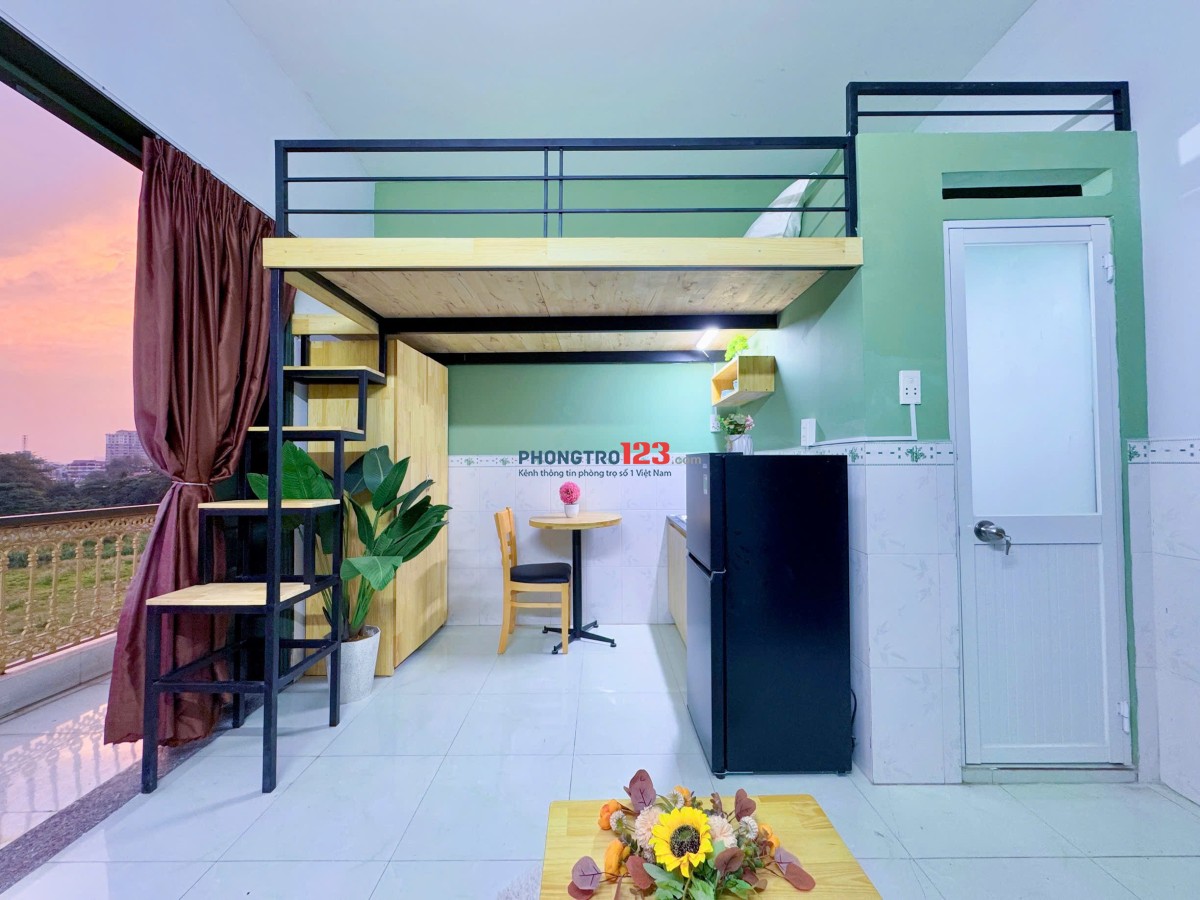 Duplex Ban công Full Nt siu thoáng ngay cv Lê Thị Riêng - Quận 10