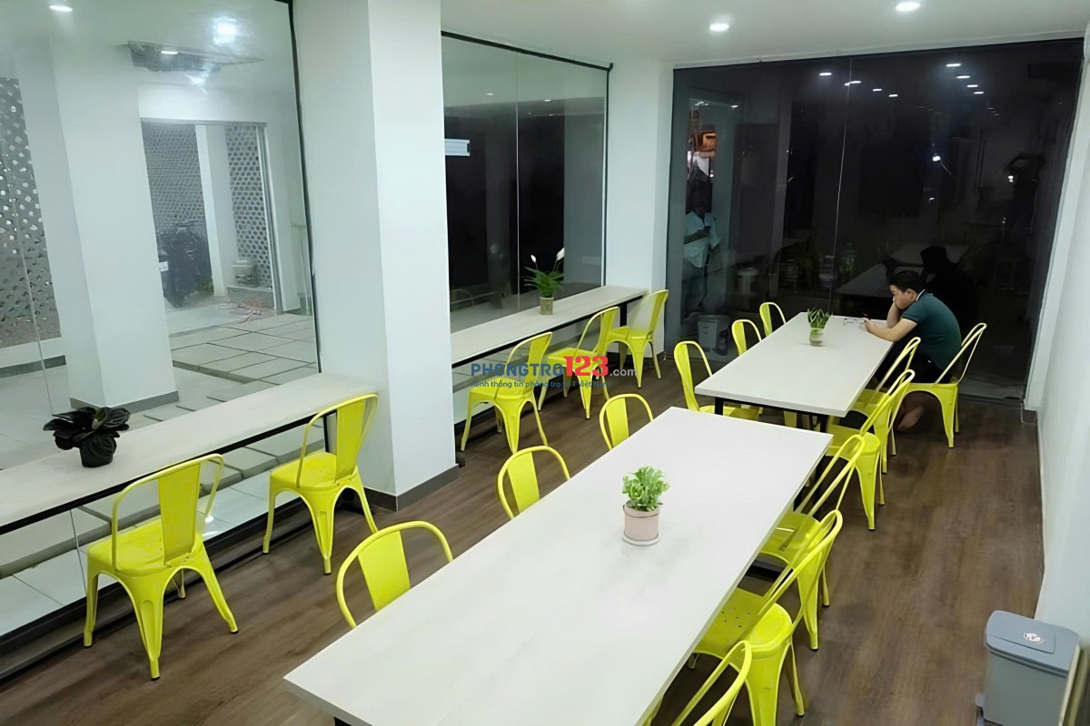 KTX Đẹp, đầy đủ tiện nghi, giá phù hợp thuận tiện qua các trường ĐH khu vực Bình Thạnh