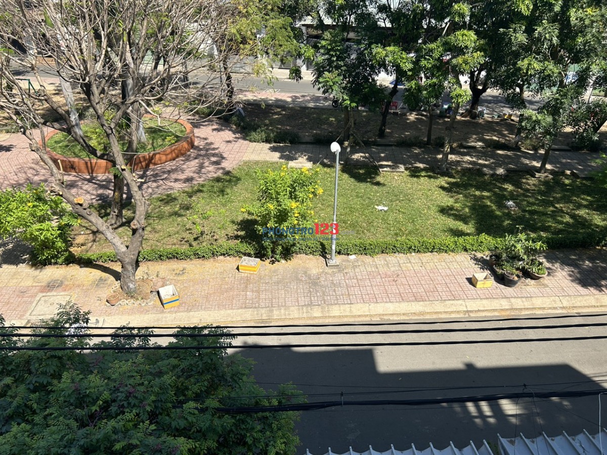 CĂN HỘ DỊCH VỤ Ban công, full NT, gần Ngã Tư 4 xã, Lũy Bán Bích, Hòa Bình TÂN PHÚ