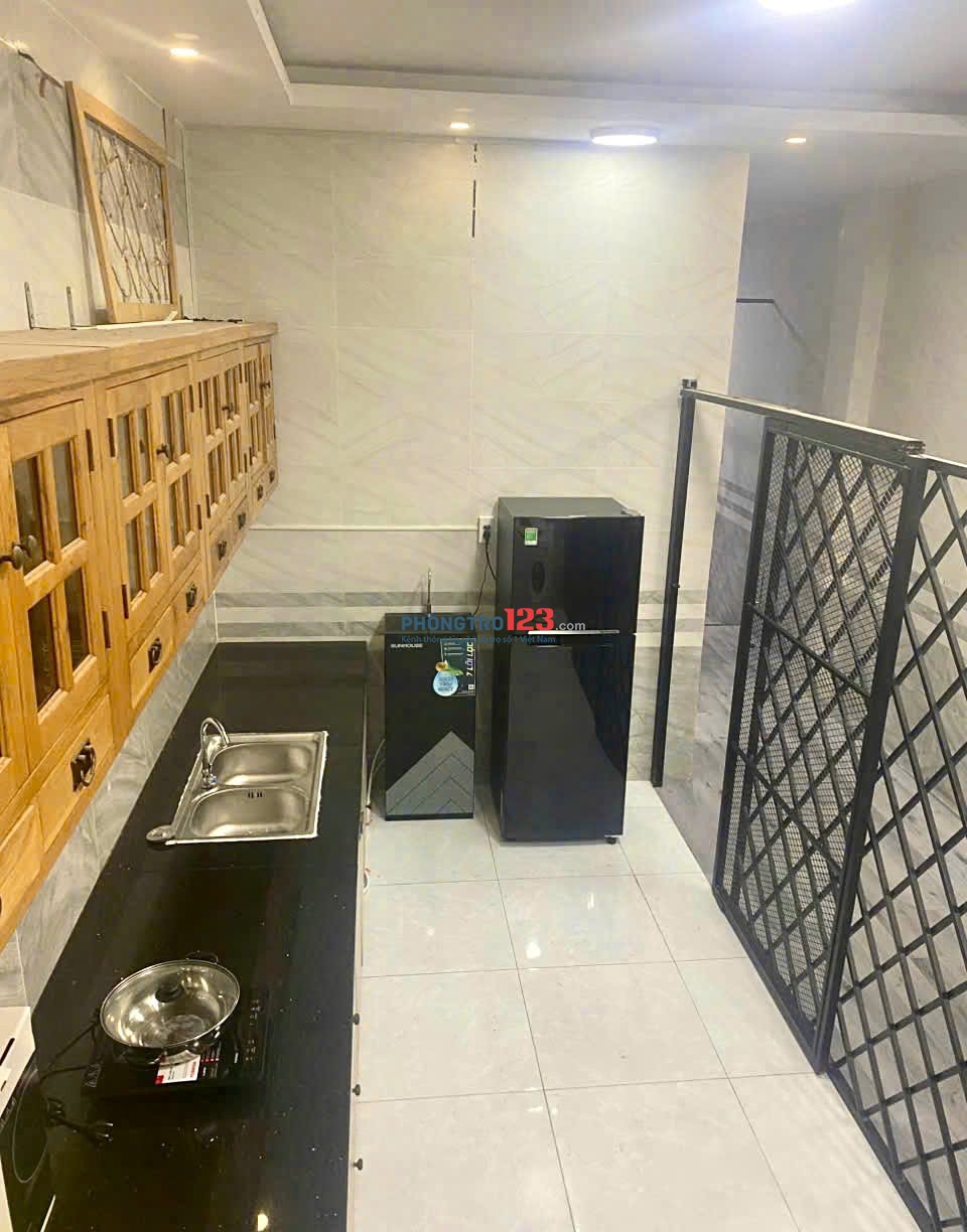 Siêu hot! 1.55tr/tháng Giường KTX full nội thất, bếp, máy lạnh, tủ lạnh, máy giặt, nước nóng lạnh