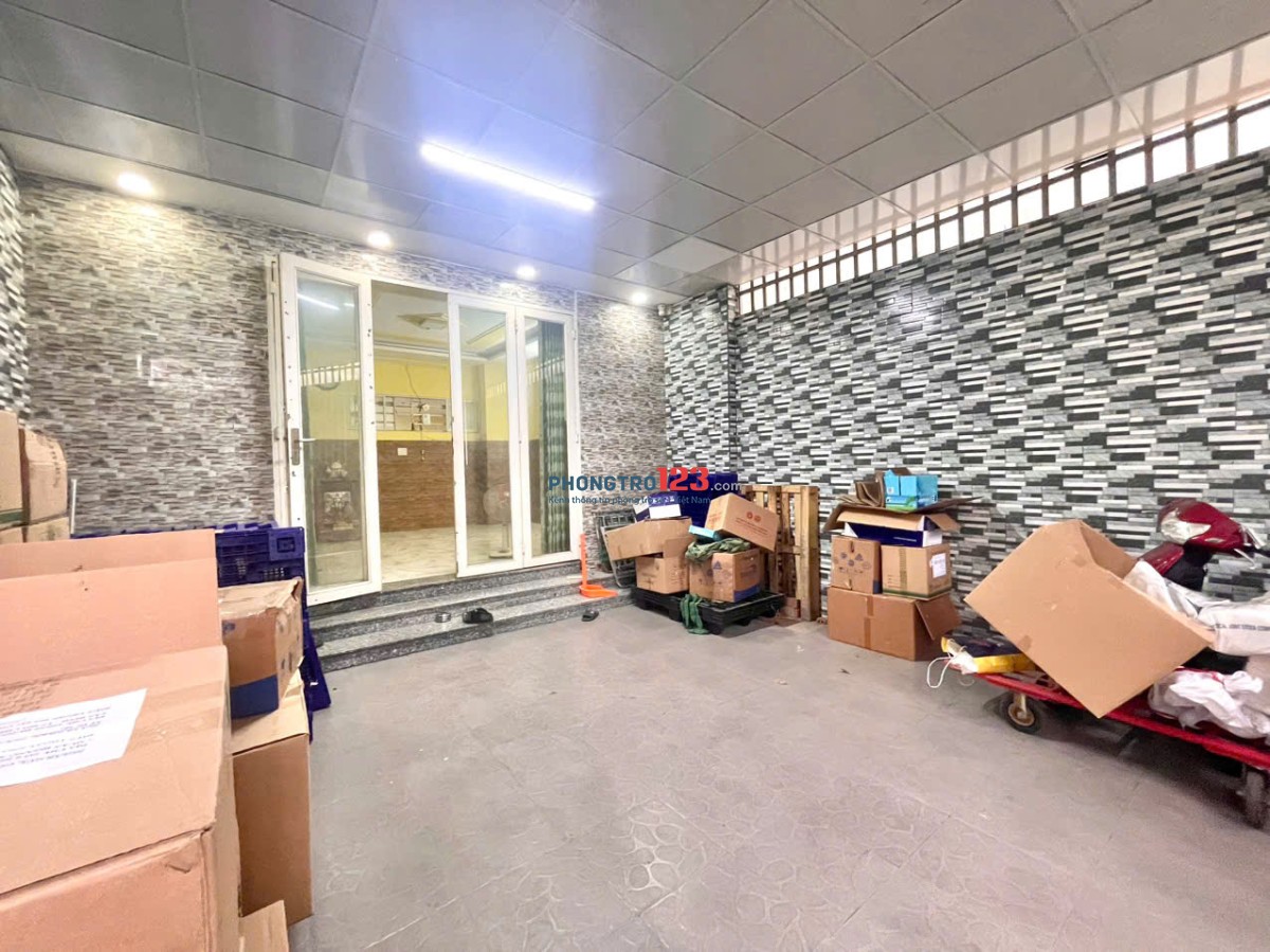 CHO THUÊ MẶT BẰNG KINH DOANH RỘNG 150M² – GẦN SÂN BAY – CÓ SÂN ĐỂ Ô TÔ