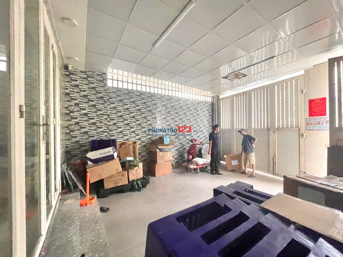 CHO THUÊ MẶT BẰNG KINH DOANH RỘNG 150M² – GẦN SÂN BAY – CÓ SÂN ĐỂ Ô TÔ