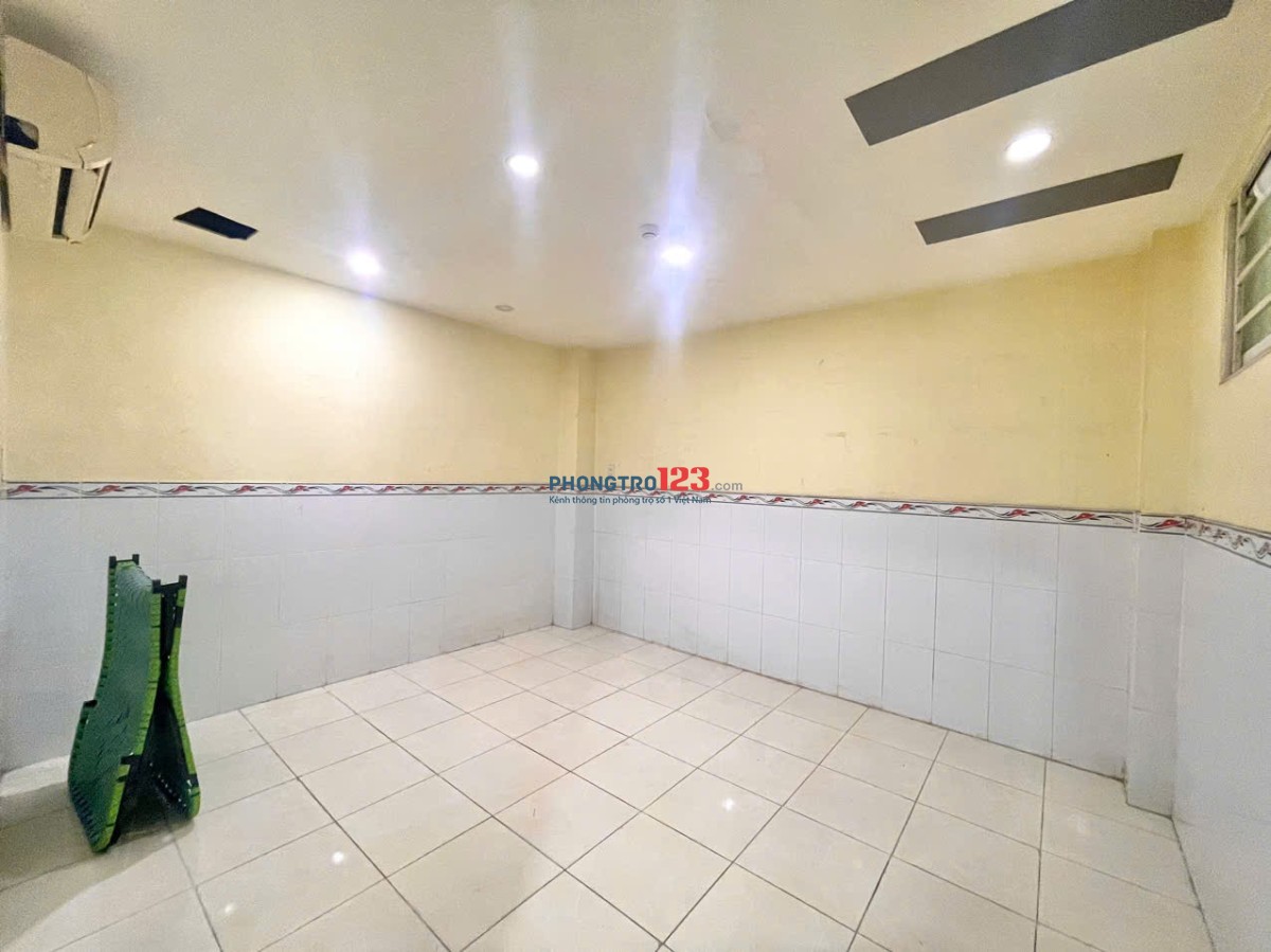 CHO THUÊ MẶT BẰNG KINH DOANH RỘNG 150M² – GẦN SÂN BAY – CÓ SÂN ĐỂ Ô TÔ
