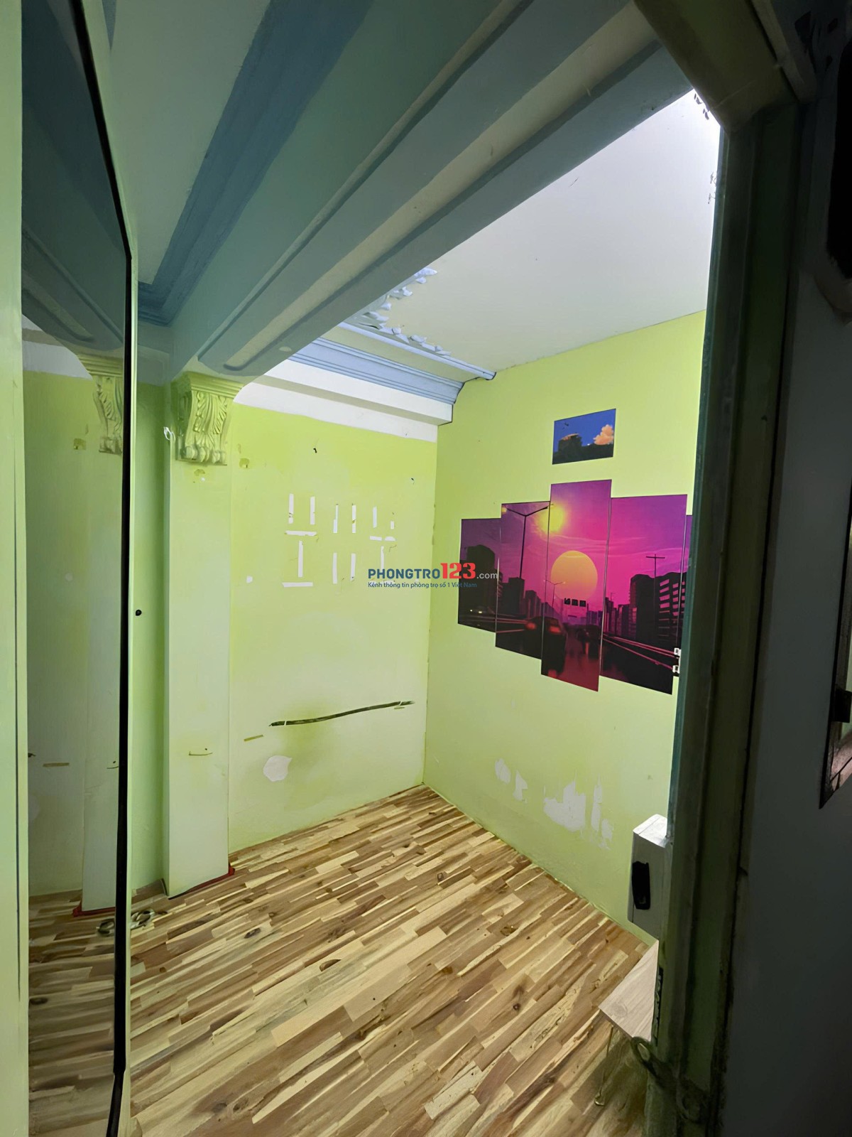 Phòng rẻ - lầu 1 - cửa sổ - An Ninh - Ngay VINCOM PHAN VĂN TRỊ 200M