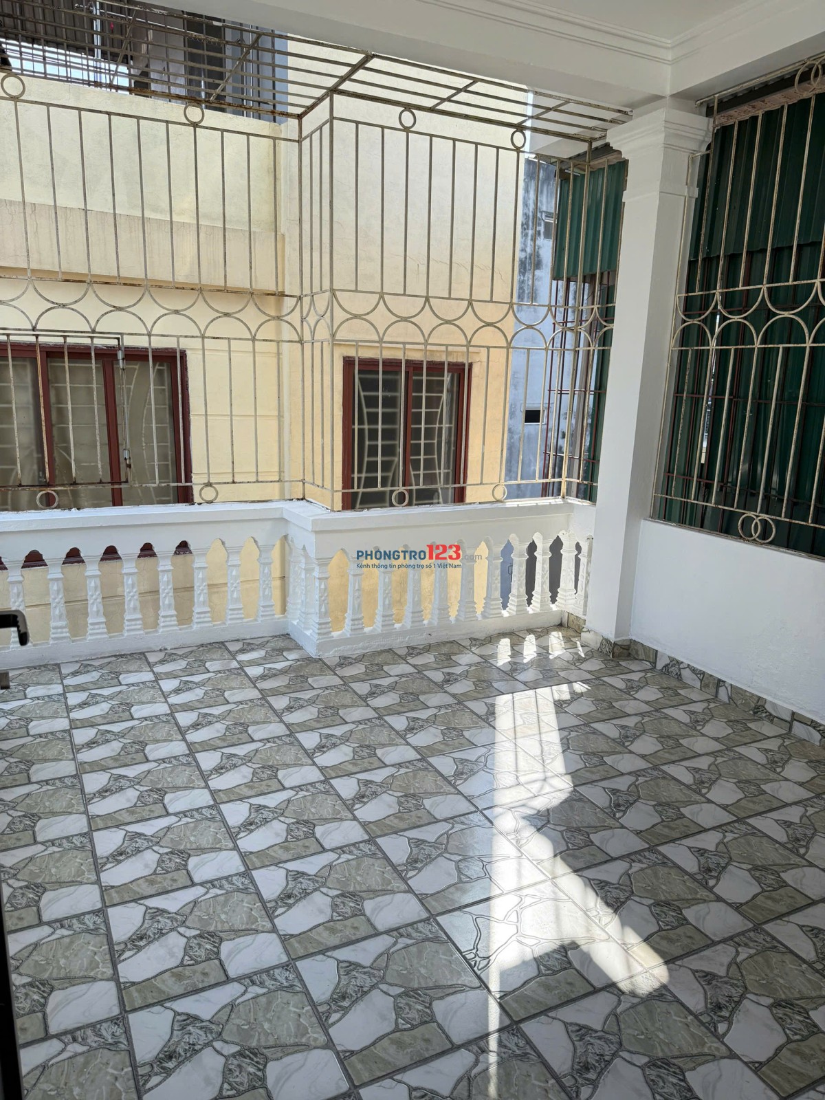 cho thuê nha nguyên căn tai 254D Minh Khai , Mai Động , Hà Nôi . 0907046556