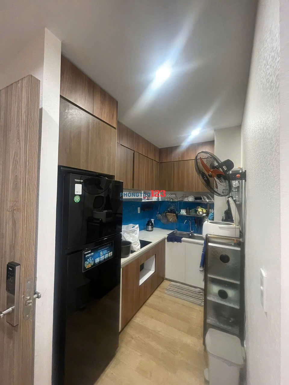 Chung cư Phú Thạnh, Nguyễn Sơn, TP: 95m2, 3p ngủ, full NT, 10tr/th