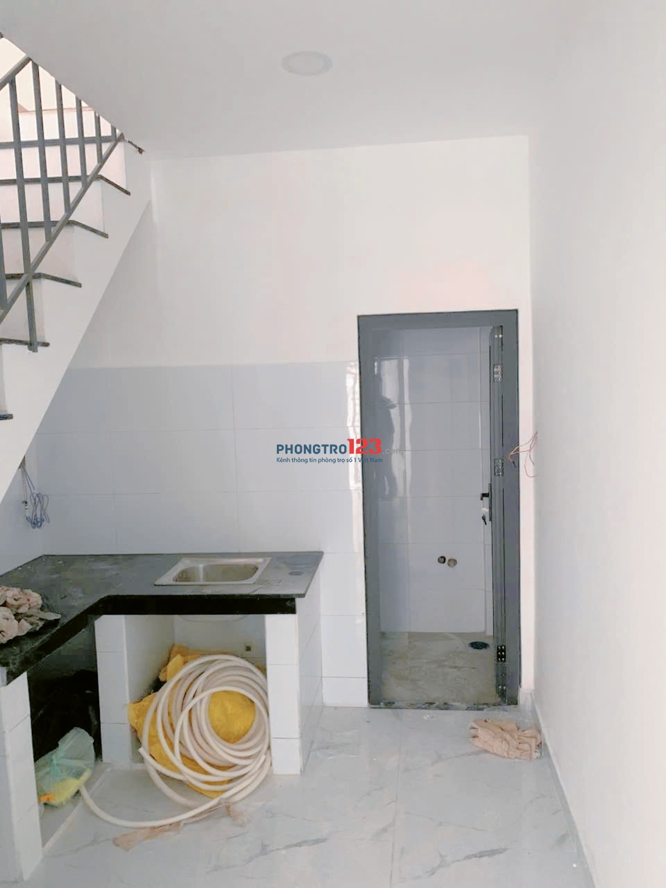 Cho Thuê Nhà Nguyên Căn Q1 Ngay Võ Văn Kiệt Nhà Mới 3x10m