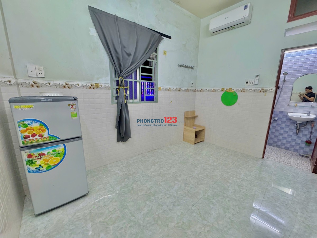 Lê Quốc Hưng Quận 4- Cần pass phòng cho chủ nhà