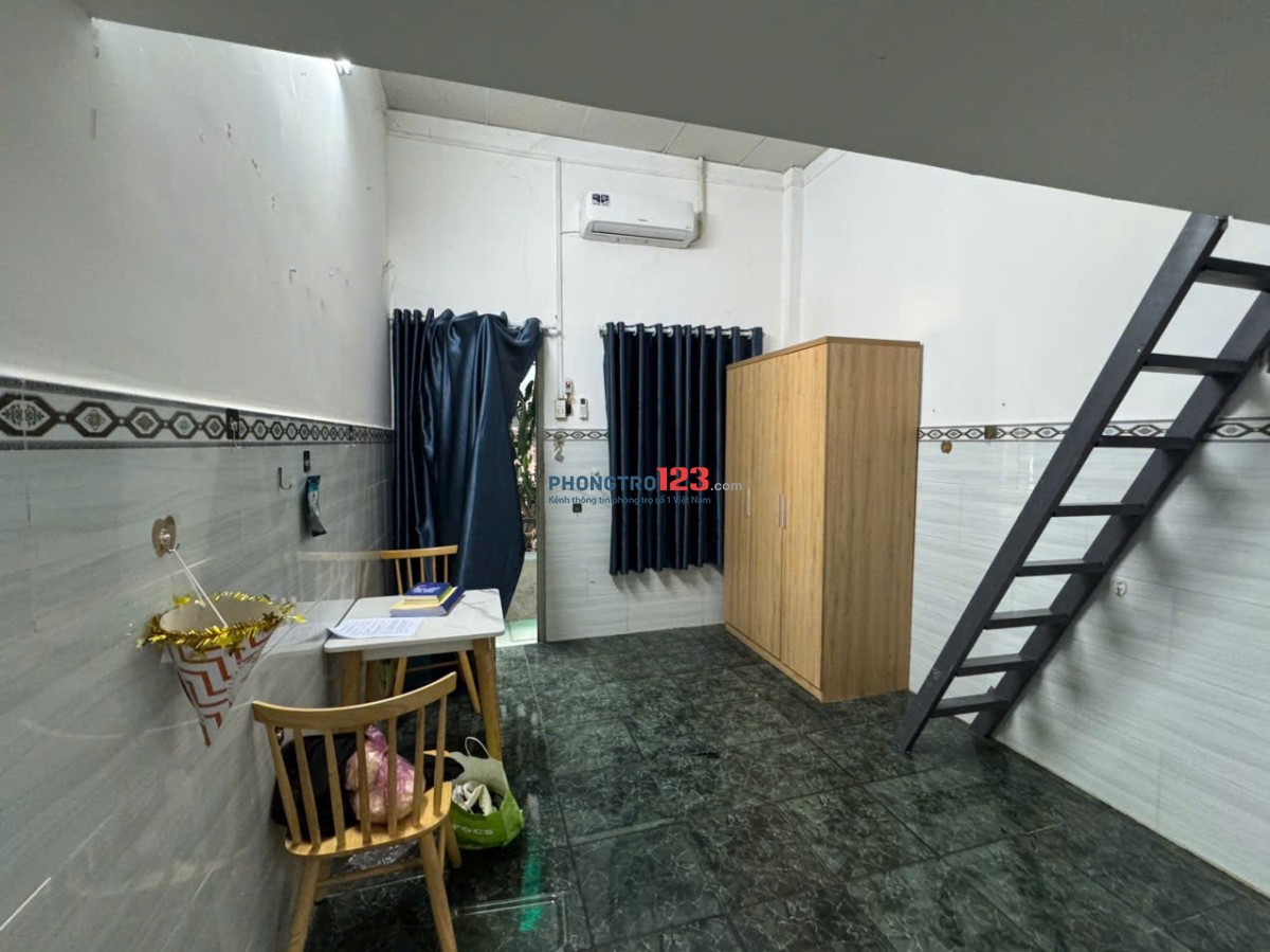 Phòng trọ rộng có đủ nội thất ở ngay chợ Tân Hương