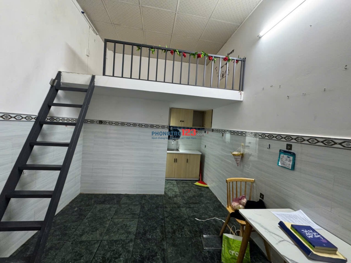 Phòng trọ rộng có đủ nội thất ở ngay chợ Tân Hương