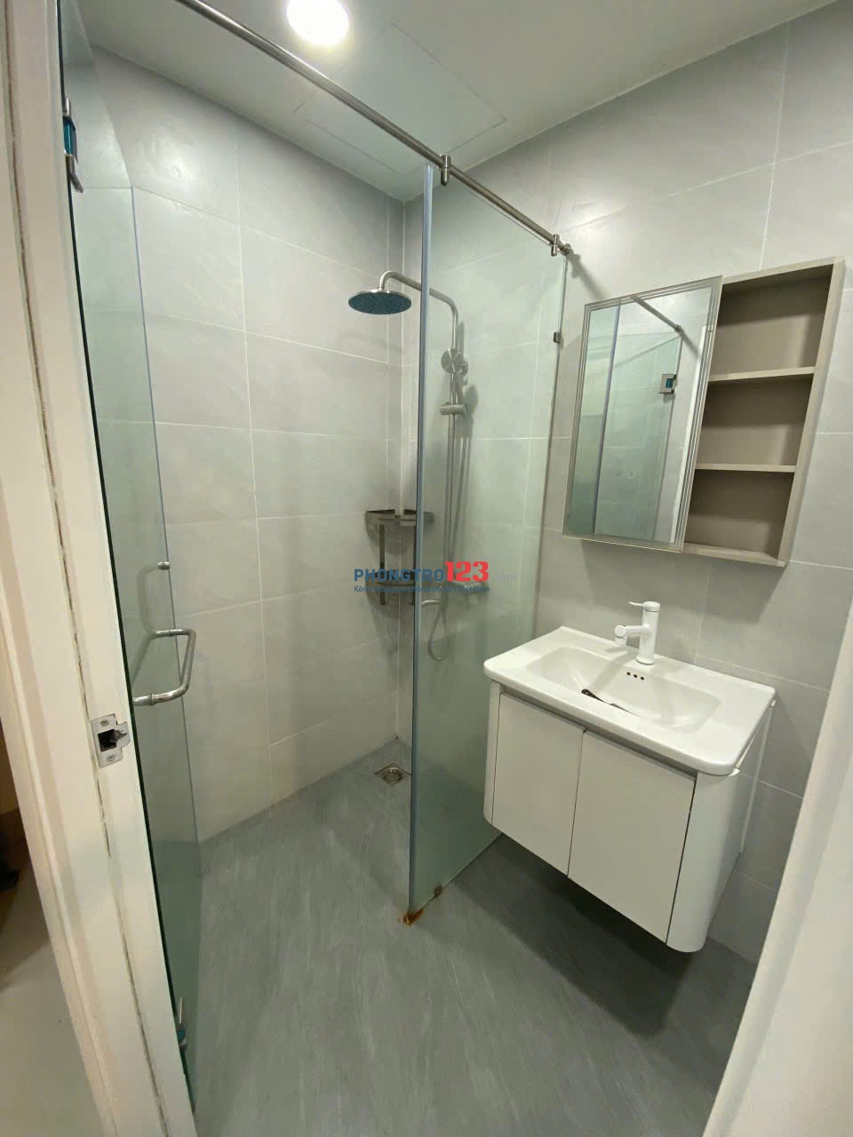 Cho thuê phòng Full nội thất, chỉ cần dọn vào là ở