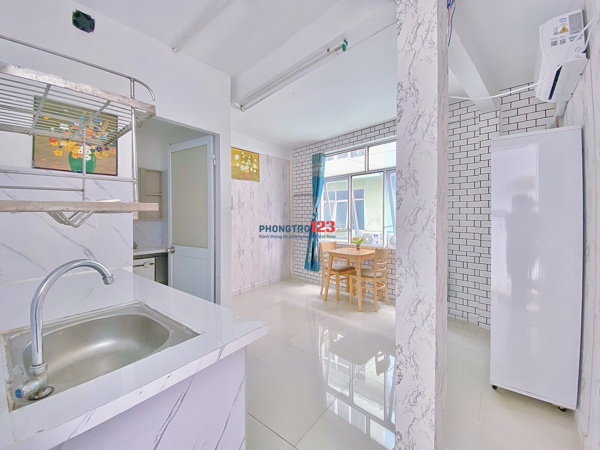 CHÍNH CHỦ CHO THUÊ PHÒNG BAN CÔNG + CỬA SỔ