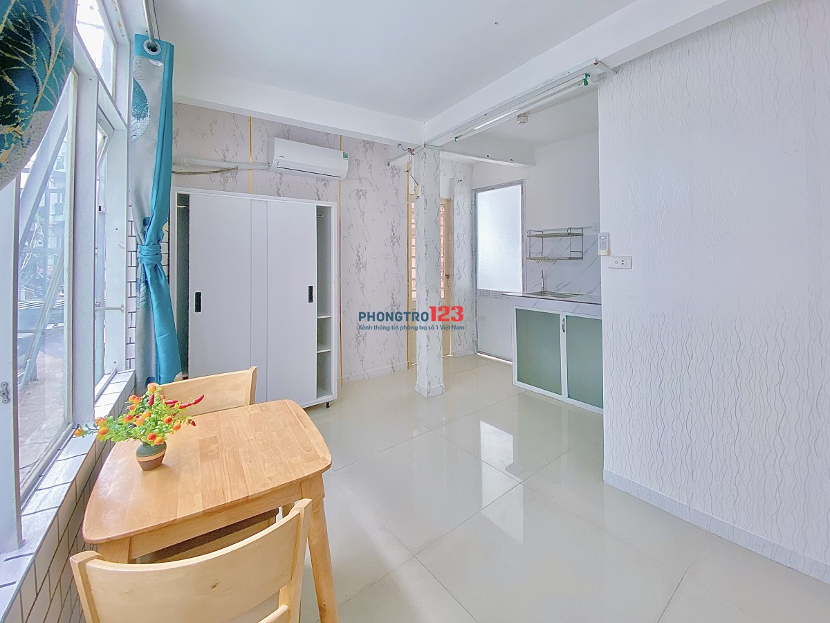 CHÍNH CHỦ CHO THUÊ PHÒNG BAN CÔNG + CỬA SỔ