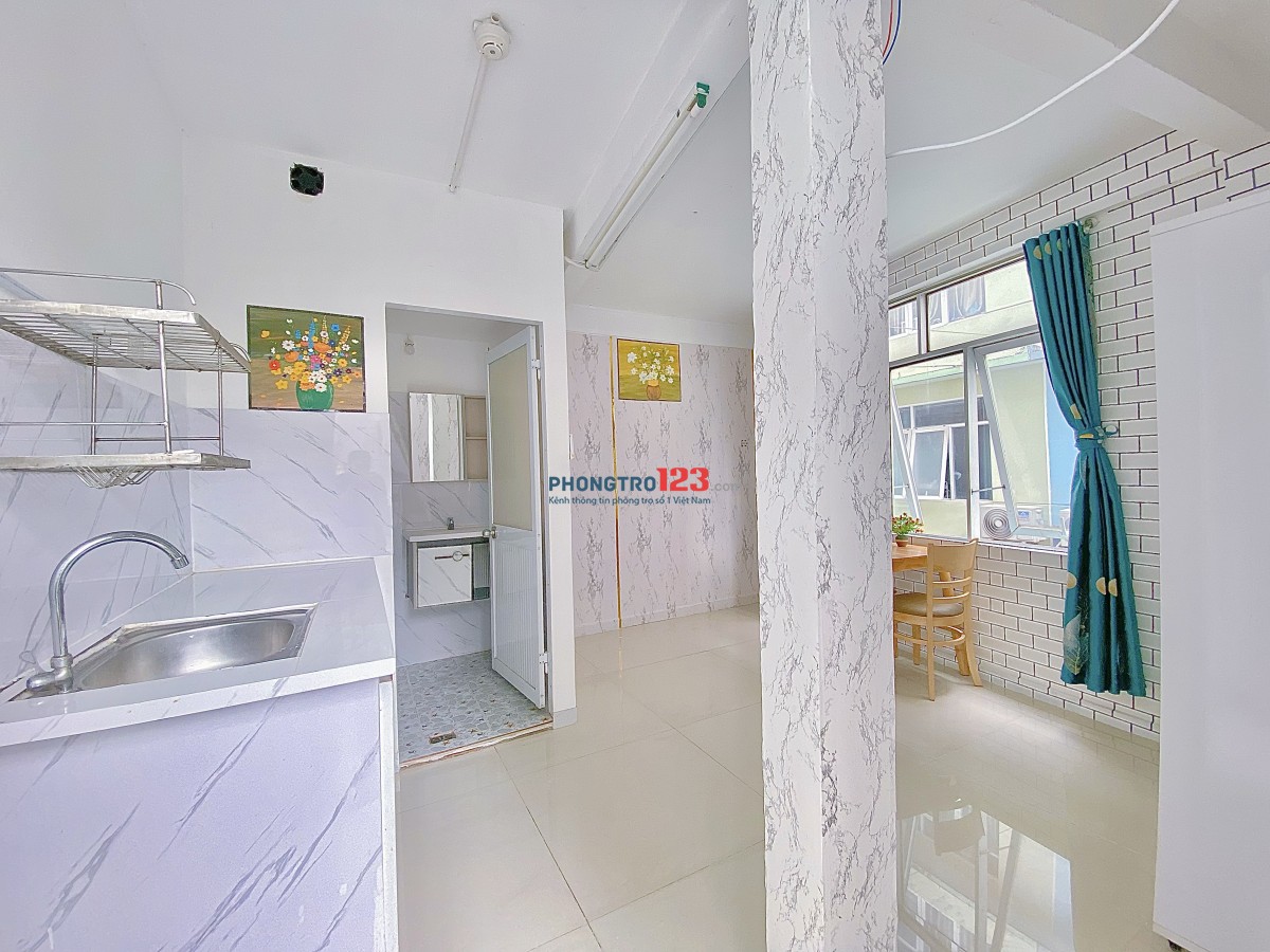 CHÍNH CHỦ CHO THUÊ PHÒNG BAN CÔNG + CỬA SỔ