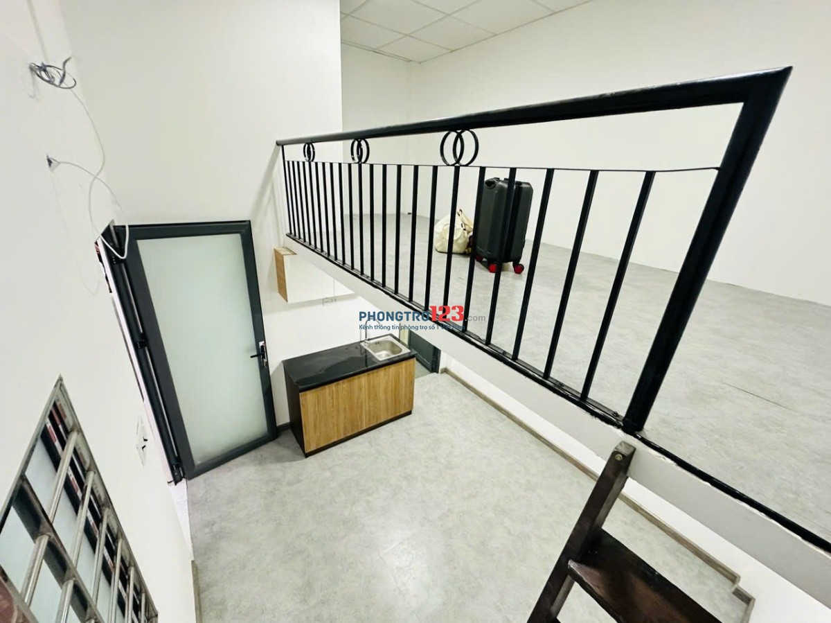 Phòng trọ giá mềm gác cao 2m ngay CVPM Quang Trung - sạch sẽ an ninh